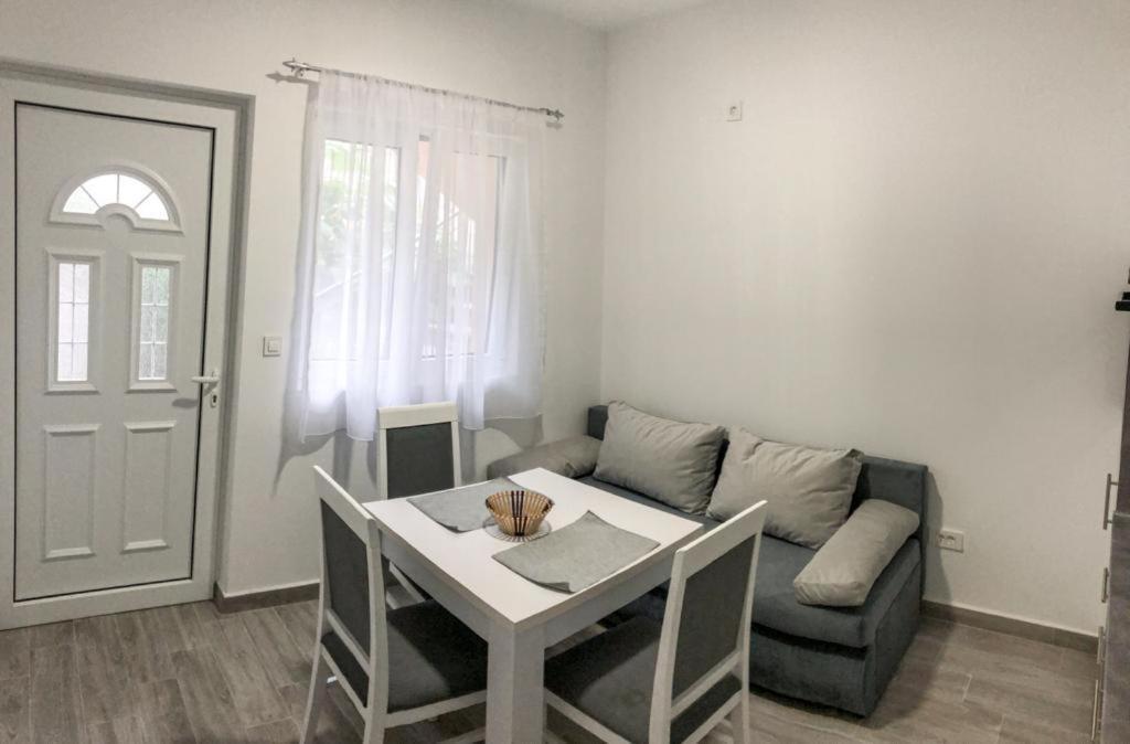 Apartmani Cupara Tivat Zewnętrze zdjęcie