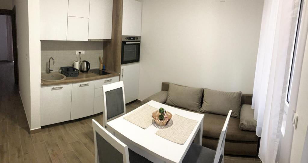 Apartmani Cupara Tivat Zewnętrze zdjęcie